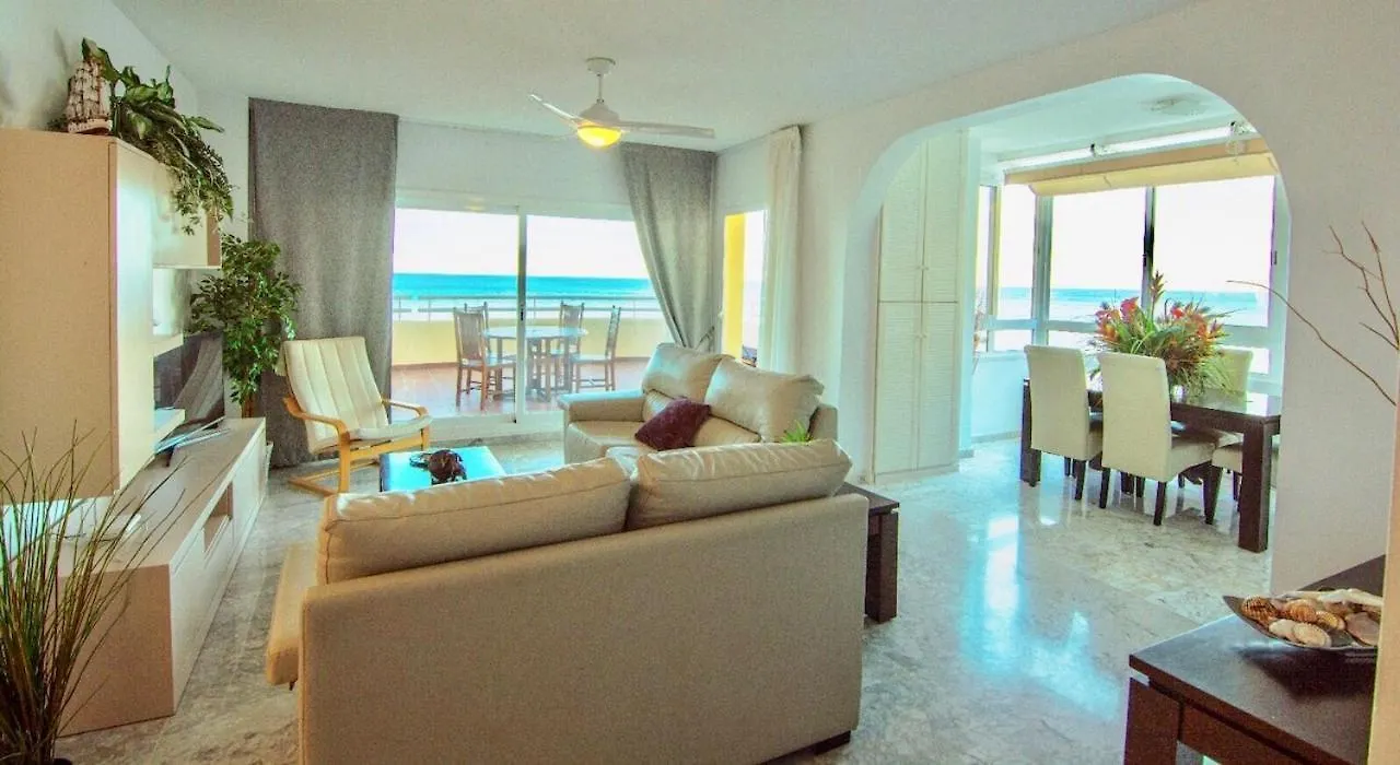 아파트 Apartamento Costa Quebrada 호텔 베날마데나코스타
