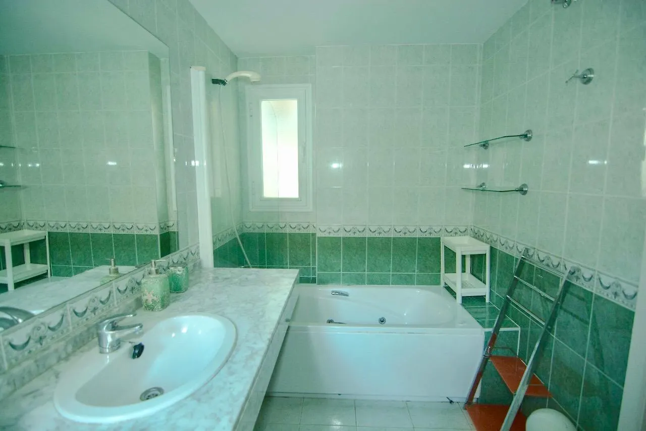 Apartamento Costa Quebrada 호텔 베날마데나코스타